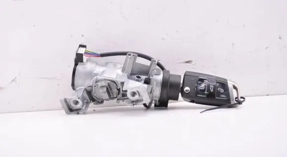 Volkswagen Golf VII Ignition lock 5Q0905865