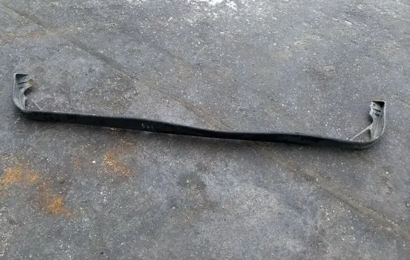 Volkswagen Jetta II Front bumper lip 