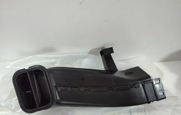 BMW X3 G01 Air intake duct part 13718635093 8635093