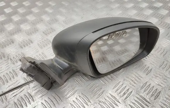 Skoda Fabia Mk2 (5J) Manual wing mirror 