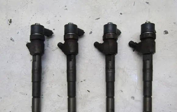 Jeep Renegade Fuel injector 0445110419