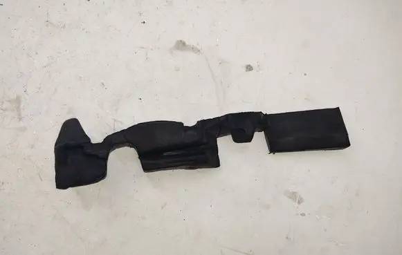 Volkswagen Golf VI Other engine bay part 5K2823730
