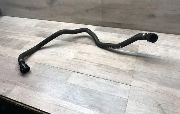 BMW 3 E90 E91 Coolant pipe/hose 12718448378 7811125