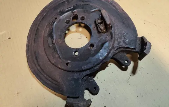 Jeep Grand Cherokee Rear brake disc plate dust cover 3213235LU
