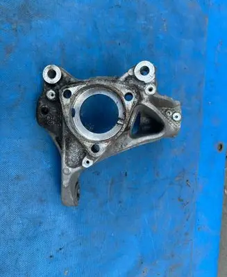 Skoda Superb B8 (3V) Front wheel hub spindle knuckle 5Q0407257C