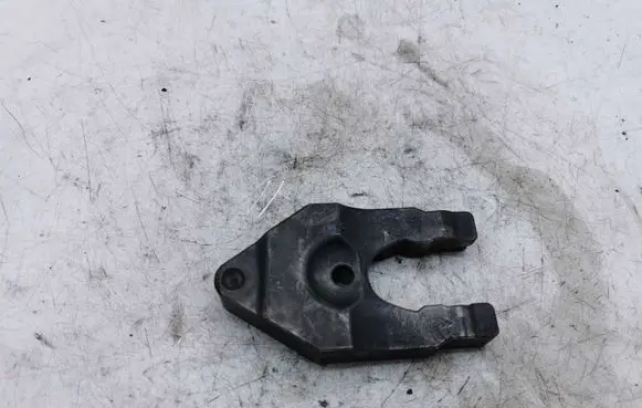 Nissan X-Trail T30 Fuel Injector clamp holder NOCODE
