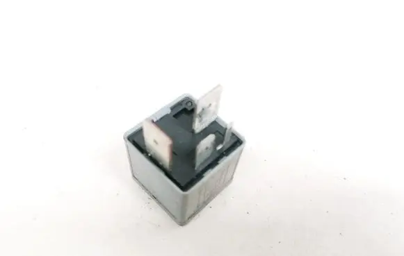 Seat Ibiza III (6L) Other relay 1J0906381A V23134-B63-X396