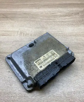 Opel Zafira A Engine control unit/module ECU 24417169 0281010268
