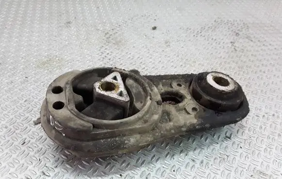 Renault Megane II Gearbox mount