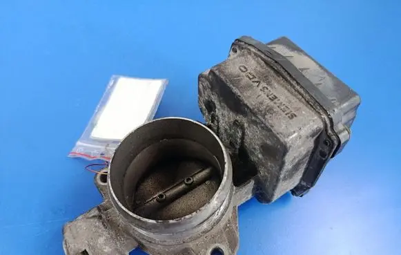 Citroen C5 Throttle body valve 9650787380