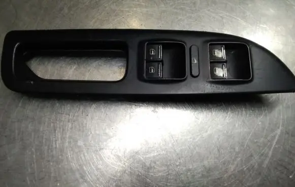 Skoda Octavia Mk2 (1Z) Electric window control switch 1Z0959858A 1Z2867172