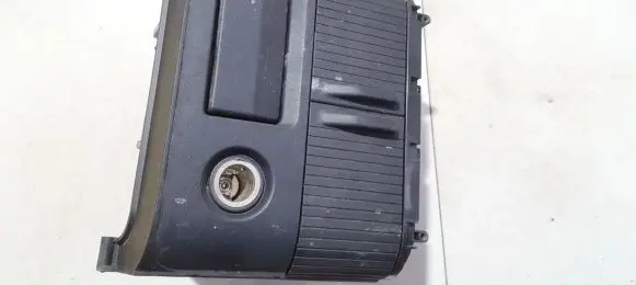 Nissan X-Trail T30 Glove box 68108EQ400