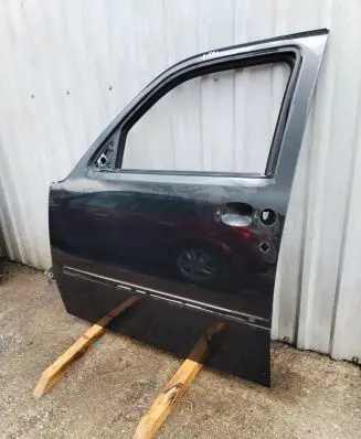 Dodge Nitro Front door