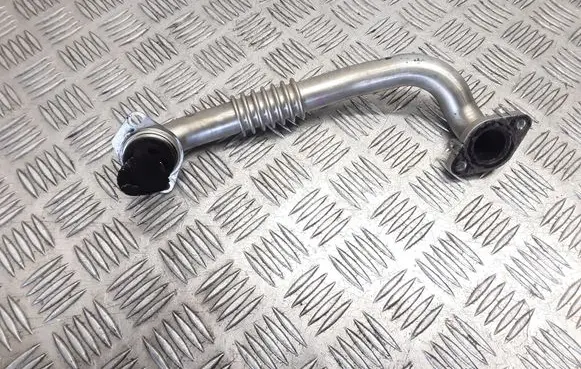 Ford Focus EGR valve line/pipe/hose FM5Q9D477AA
