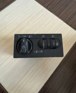 Volkswagen Golf IV Light switch 1H6941531P