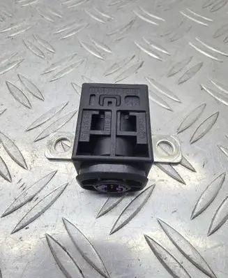 Audi A6 S6 C6 4F Battery relay fuse 4F0915519