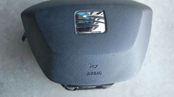 Seat Leon (5F) Steering wheel airbag 5F0880201H