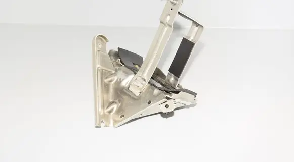 Battery tray