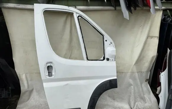 Fiat Ducato Front door