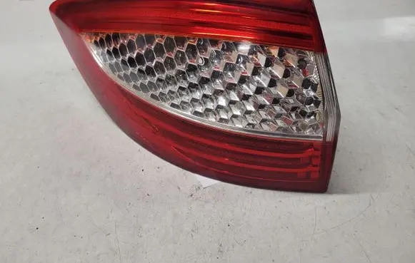Ford Mondeo MK IV Rear/tail lights 7S7113405B 0374D