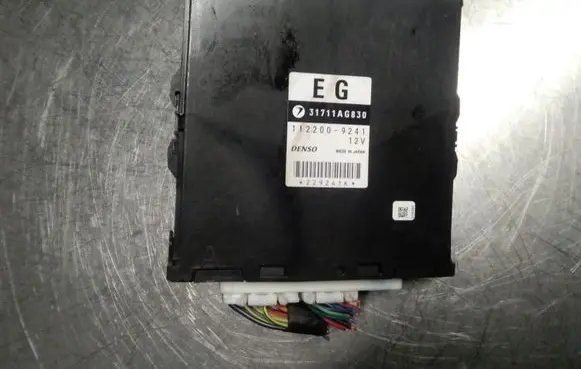 Subaru Legacy Gearbox control unit/module 31711AG830 1122009241