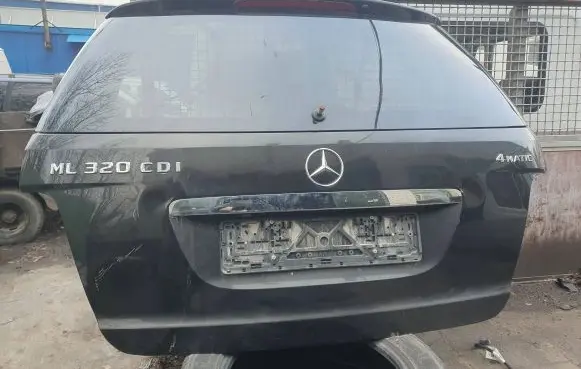 Mercedes-Benz ML W164 Tailgate/trunk/boot lid