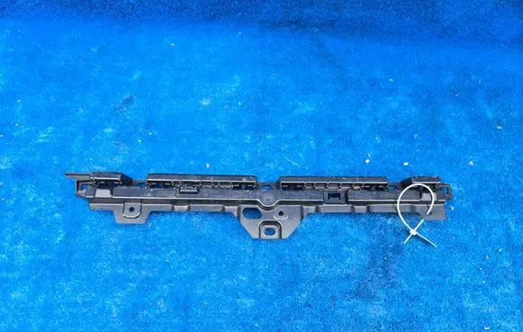 BMW 5 G60 G61 Front sill (body part) 5A1C2B7