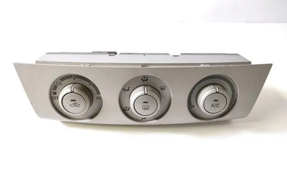 Toyota Solara Air conditioner control unit module 55902-AA011