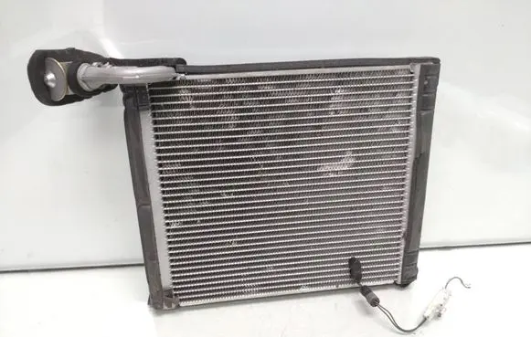 Toyota Avensis T270 Air conditioning (A/C) radiator (interior) 05r29b3395e