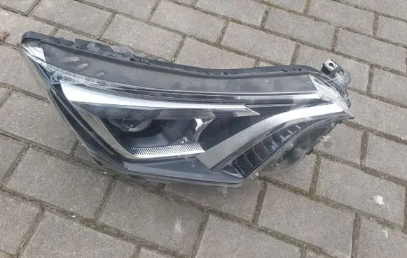 Toyota RAV 4 (XA40) Headlight/headlamp 8114542680