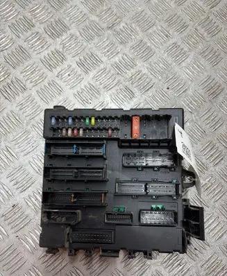 Opel Vectra C Fuse module 460023260