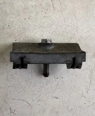 Battery bracket