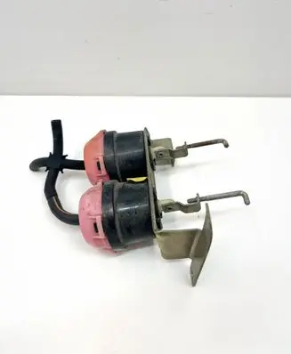 Mercedes-Benz SLC C107 Engine mount vacuum valve 9061802137