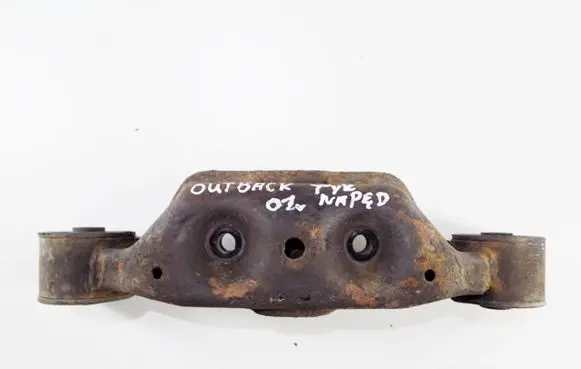 Subaru Legacy Rear differential/diff mount bracket 