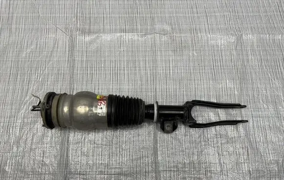 Maserati Grecale Front shock absorber/damper 6703004190