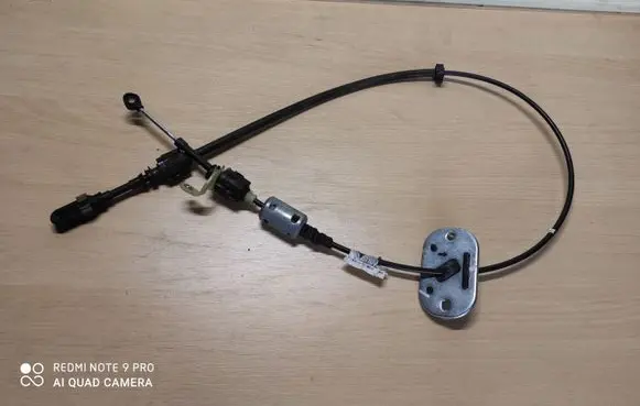 Ford Focus Gear shift cable linkage