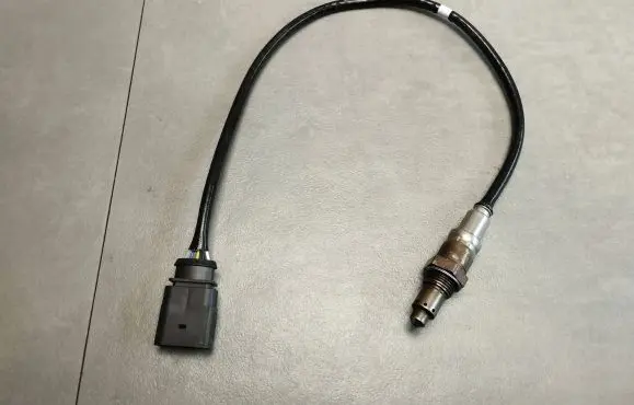 Volkswagen Tiguan Lambda probe sensor 05L906262F