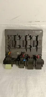 Volkswagen PASSAT B7 Comfort/convenience module 3AA937087C BCMPQ47 WK50447