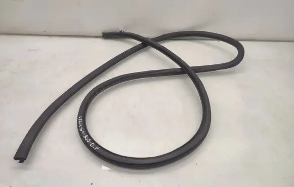 Lexus GS 250 350 300H 450H Front door rubber seal 