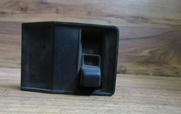 Fog light switch
