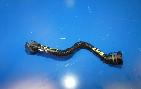 Mercedes-Benz C W205 Engine coolant pipe/hose