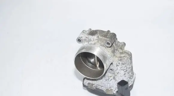BMW X5 F15 Throttle valve 7555944 13547555944