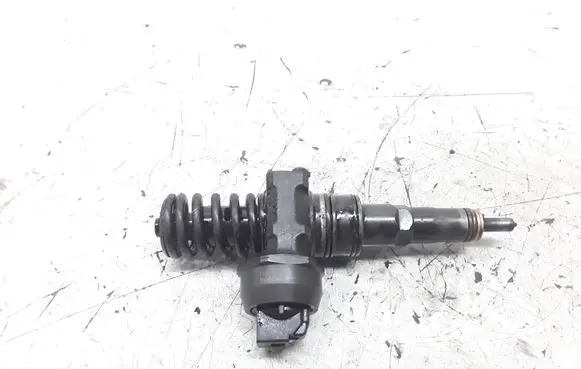 Skoda Fabia Mk1 (6Y) Fuel injector 0414720035