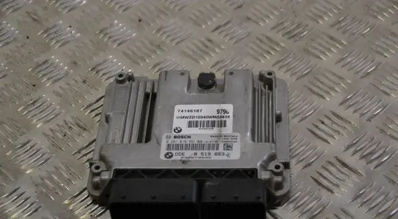 Mini Cooper Countryman R60 Engine control unit/module 8519663 030679832
