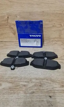 Volvo 940 Brake pads (front) 31261182 31277218