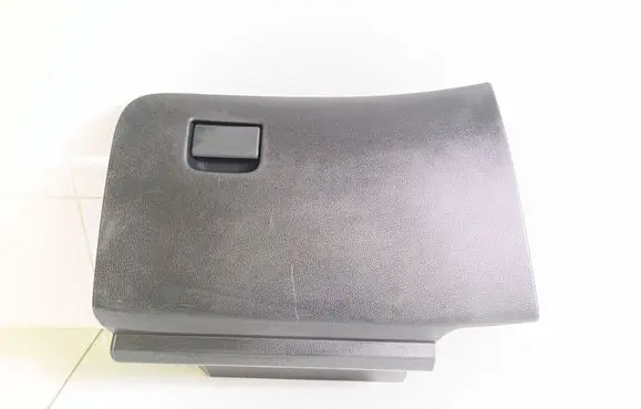 Nissan Qashqai Glove box 685104EH0A