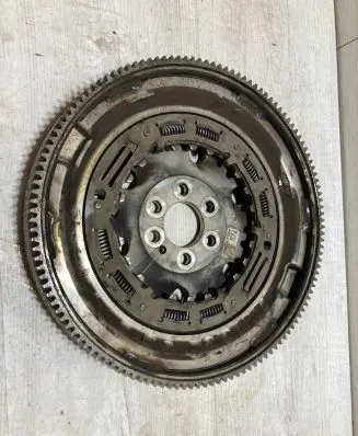 Audi A3 S3 8V Dual mass flywheel 04E105266K