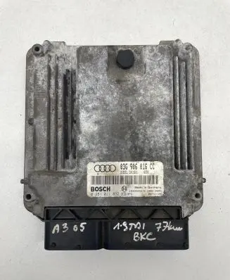 Audi A3 S3 8P Engine control unit/module 03G906016CC 0281011832 1039S0621S