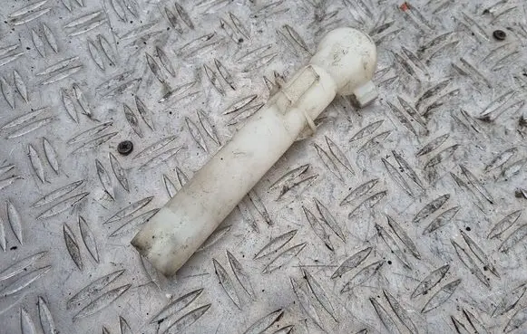 Ford C-MAX I Window washer liquid tank fill tube 7M5117B644AA