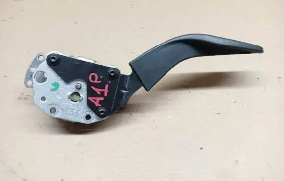 Audi A1 Seat adjustment assembly 